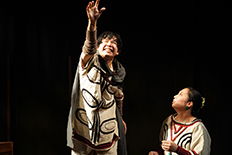 青年劇場「ホモ・ルーデンス-The Players-」の舞台より